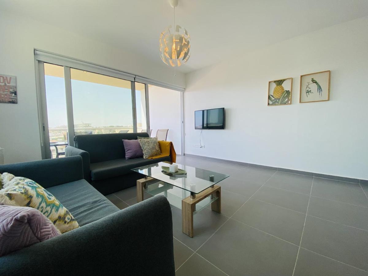 Silver Line 1-Bedroom Apartment In ลาร์นาคา ภายนอก รูปภาพ
