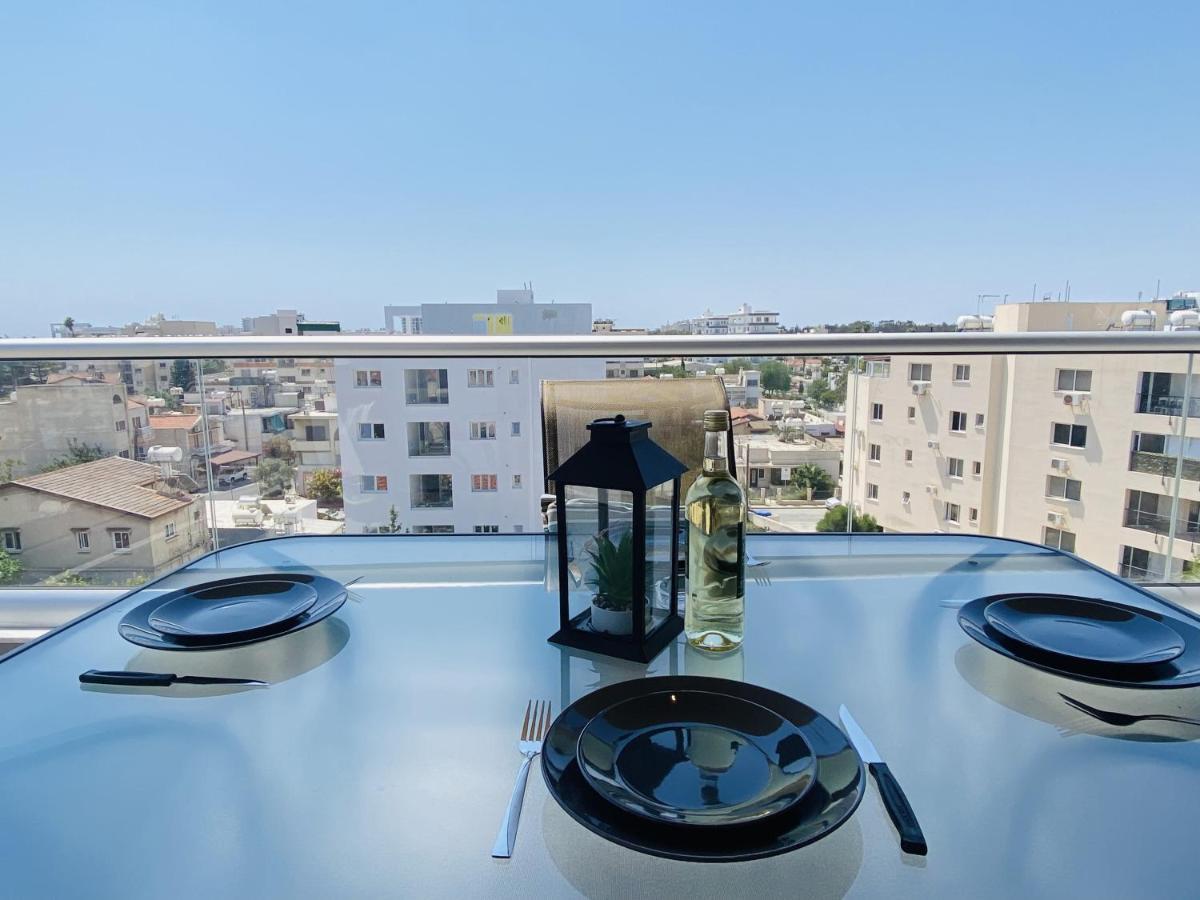Silver Line 1-Bedroom Apartment In ลาร์นาคา ภายนอก รูปภาพ